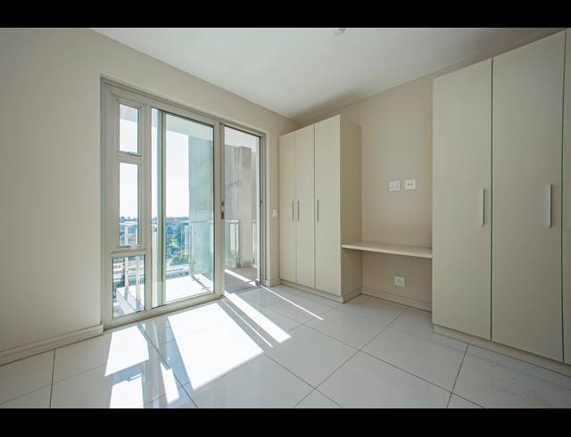 2 BEDROOM APARTMENT TO LET IN ROSEBANK